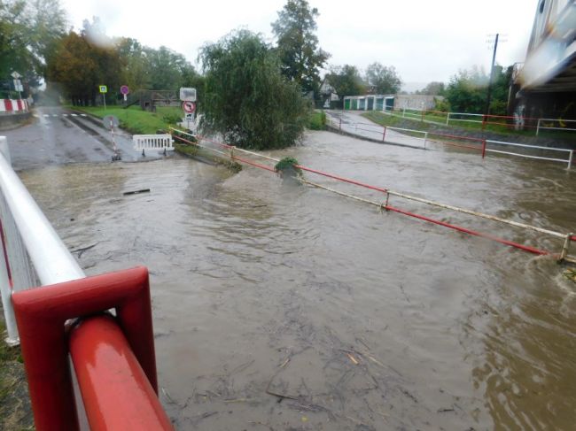 SHMÚ aktuálne zaznamenáva povodňovú aktivitu na troch staniciach, na týchto miestach je to najhoršie