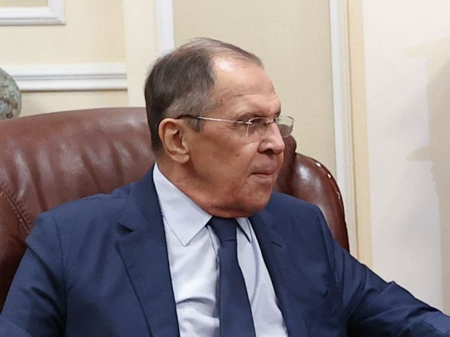 Ruský minister Lavrov sa chce zúčastniť na stretnutí OBSE v Skopje