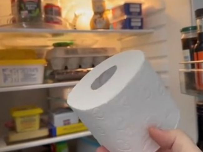 Rolky toaletného papiera v chladničke: Čo má znamenať tento nový trend?