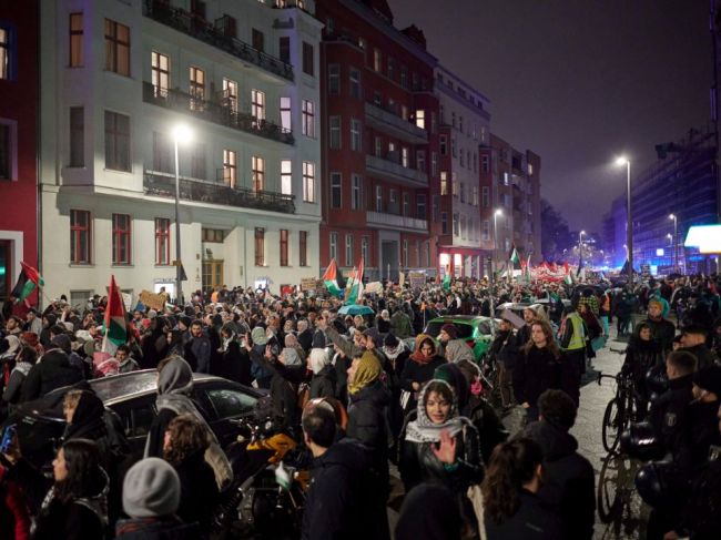 Pro-palestínske demonštrácie sa konali vo viacerým mestách Francúzska i Nemecka