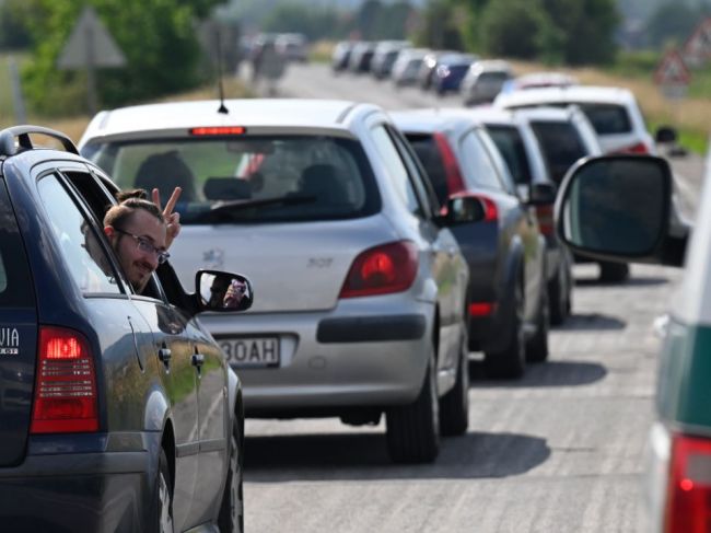 Slovenskí motoristi si priplatia, zdražovanie sa týka týchto skupín
