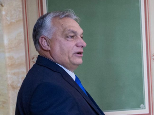 Veľvyslanec USA označil kampaň Orbánovej vlády proti Sorosovi za antisemitskú