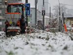 SHMÚ: Časť Slovenska môže naďalej potrápiť sneženie a poľadovica