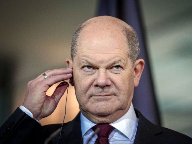 Kancelár Olaf Scholz má koronavírus, zrušil stretnutie s Ficom