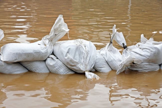 SHMÚ varuje pred povodňou, v tomto okrese platí hydrologická výstraha 2.stupňa