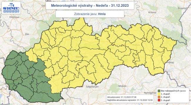 SHMÚ: Vo viacerých okresoch Slovenska sa môže v nedeľu doobeda vyskytnúť hmla