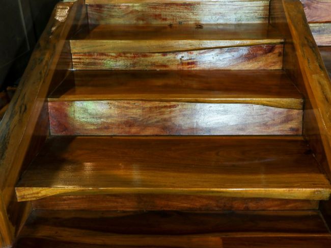 ​Klzké schody: 4 spôsoby, ako si s nimi poradiť aj bez koberca