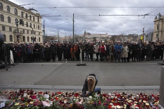 Ľudovci si šéfa podržali, Jurečka po škandále s večierkom zostane vo vláde