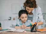 Nárast záujmu o homeschooling v Anglicku vyvoláva obavy