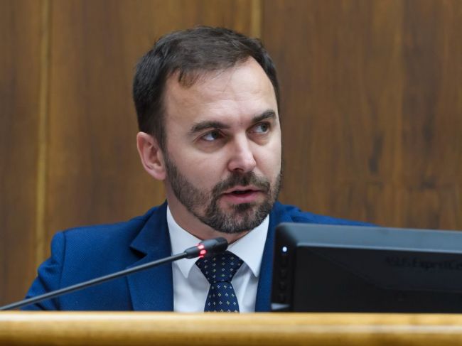 Šipoš: Hnutie naďalej rokuje o prípadnom kandidátovi na prezidenta