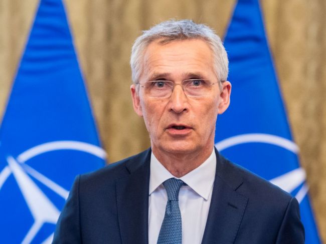 Stoltenberg upozornil na rušivú činnosť Iránu i význam pomoci pre Ukrajinu