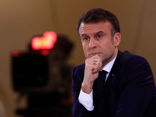 Macron: Európa sa musí zorganizovať pre prípad, že Spojené štáty znížia pomoc Kyjevu