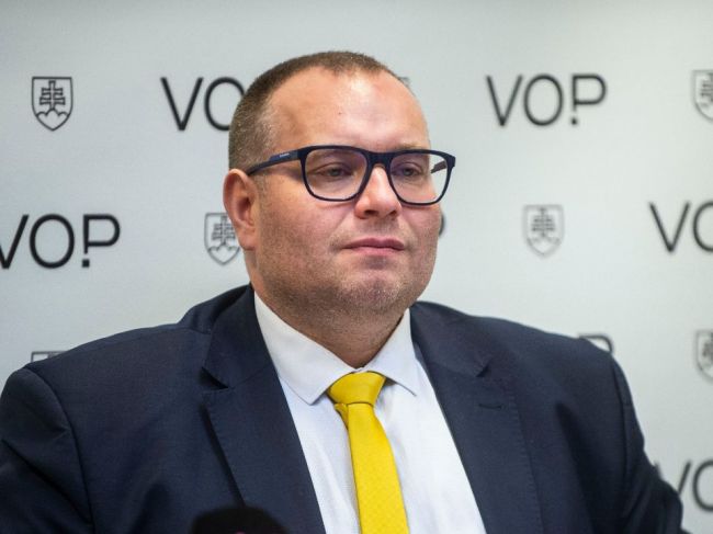 Dobrovodský volá po garanciách proti excesom polície pri obmedzovaní osobnej slobody