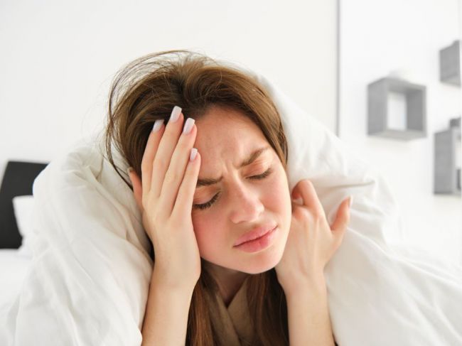 Tento ranný zvyk vám spomaľuje metabolizmus a vyvoláva bolesť hlavy