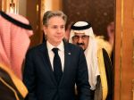 Blinken v Rijáde rokoval o regionálnej spolupráci na ukončení vojny v Pásme Gaze
