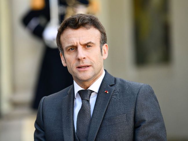 Macron: Útok Hamasu na Izrael je najväčší antisemitský masaker tohto storočia