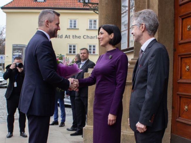 V Prahe sa začal parlamentný samit V4, Česko naň prizvalo aj Ukrajinu