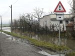 Časť Slovenska môže v najbližších hodinách potrápiť okrem vetra aj dážď