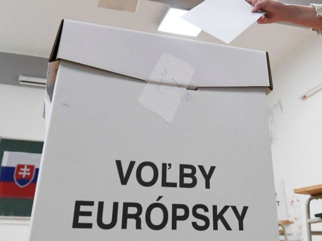 V eurovoľbách možno krúžkovať najviac dve mená z jednej kandidátky