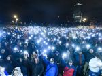 Tisícky ľudí sa zúčastnili na proteste proti krokom vlády v zahraničnej politike