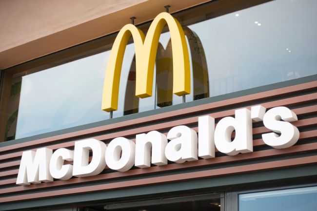 McDonald's zaznamenal výpadky systému po celom svete