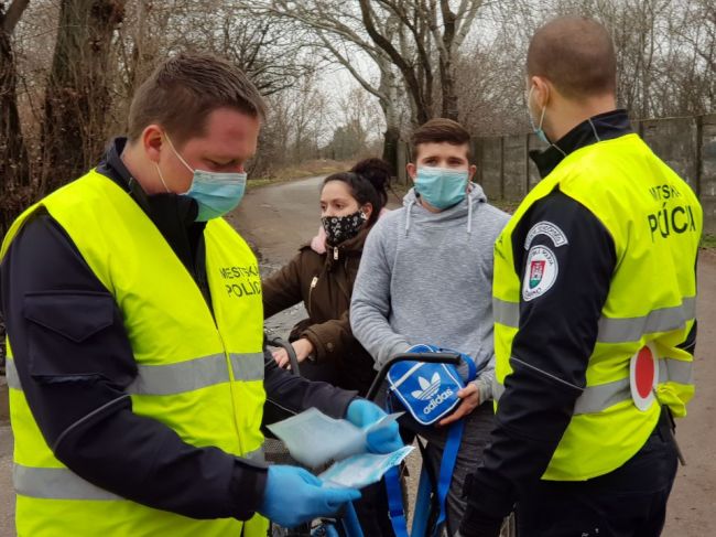 Bezdomovcovi počas pandémie udelili pokutu za vychádzanie. Spor konečne rozuzlili