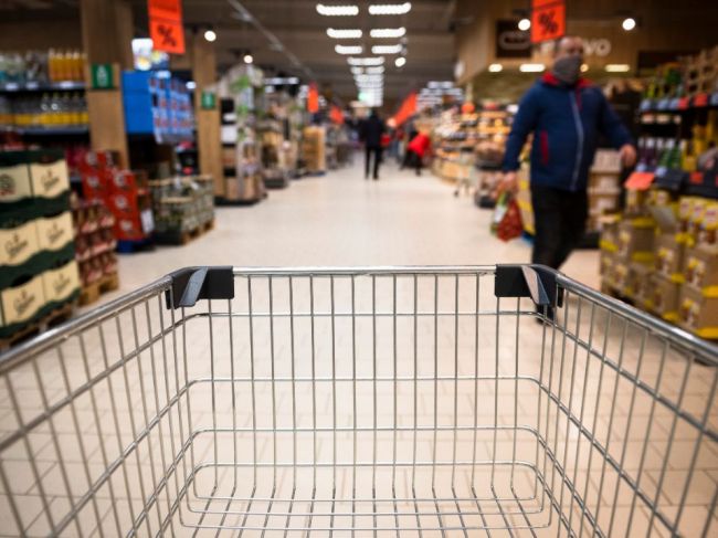 Veľkonočný nákup potravín tento rok vyjde Slovákov drahšie o 3 percentá