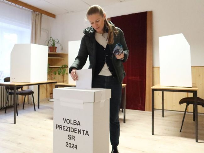 Voliči krúžkujú vo voľbách prezidenta len jedného kandidáta