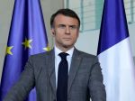 Macron: Členovia G20 sa musia zhodnúť, či pozvať Putina na summit
