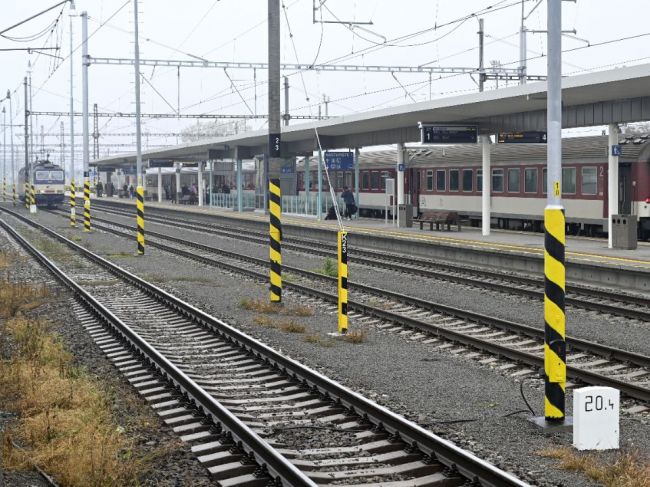 ŽSR evidujú za posledné týždne viacero smrteľných zrážok vlaku s osobou