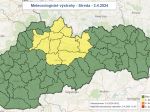 SHMÚ: Dopoludnia platia výstrahy pred vetrom na horách