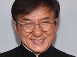 Hrdina akčných filmov Jackie Chan jubiluje
