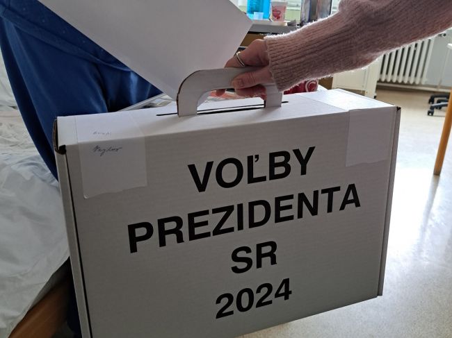 Prezidentské voľby: Volebná účasť bola mimoriadne vysoká, komisia potvrdila výsledky 