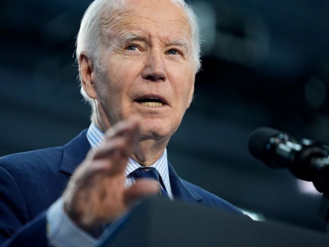 Biden: Netanjahu robí v Pásme Gazy "chybu"