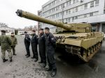 Ozbrojené sily upozorňujú na plánovaný presun tankov Leopard 