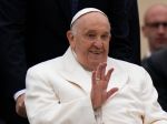 Pápež: Pre vojnu v Pásme Gazy veľmi trpím