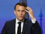 Macron: Európa nie je nesmrteľná, potrebuje dôveryhodnú obrannú stratégiu