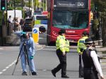Na ulici v Londýne útočil muž samurajským mečom, zabil 13-ročného chlapca