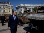 Šéf britskej diplomacie Cameron sa v Kyjeve stretol so Zelenským