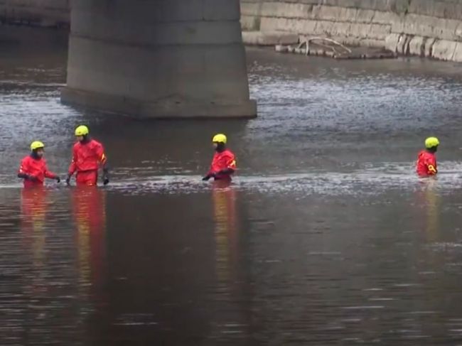 Slovenská turistka našla v rieke ľudskú hlavu