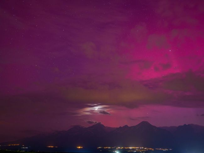 Polárna žiara sa vráti nad Slovensko. Kedy ju môžete opäť sledovať?