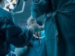 Zomrel prvý príjemca prasacej obličky na svete, po operácii prežil dva mesiace
