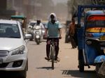 Pre vlnu horúčav v Indii predčasne ukončili školský rok