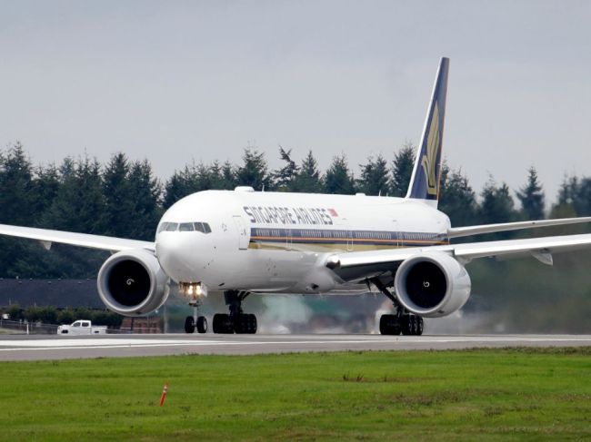 VIDEO: Silné turbulencie počas letu si vyžiadali život jedného pasažiera