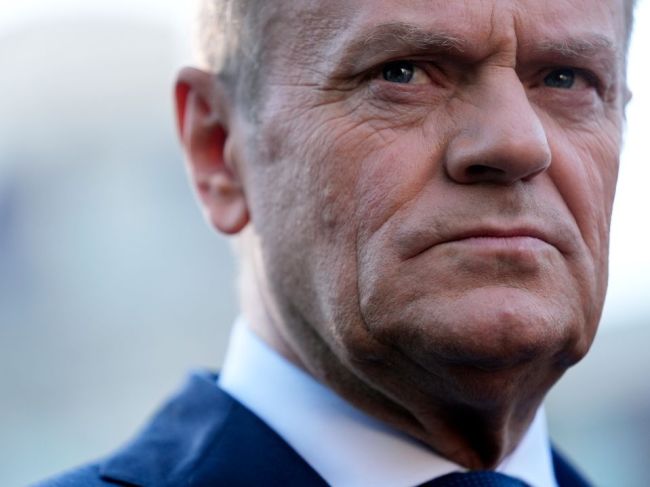 Tusk: Za pokusmi o prepašovanie migrantov do Európy stojí Rusko