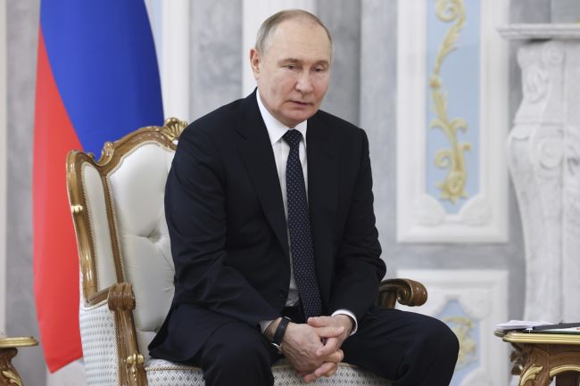 Putin chce na Ukrajine prímerie na súčasných frontových líniách, tvrdia ruské zdroje
