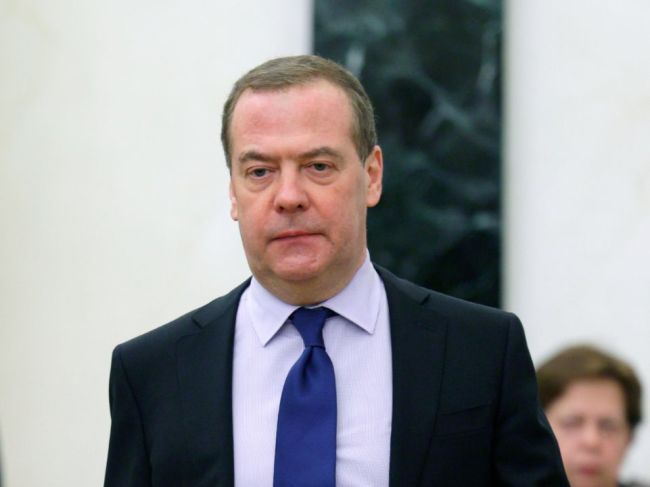 Medvedev pohrozil Poľsku "rádioaktívnym popolom"