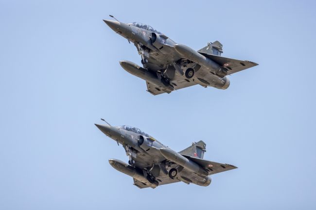 Francúzsko poskytne Ukrajine stíhačky Mirage 2000