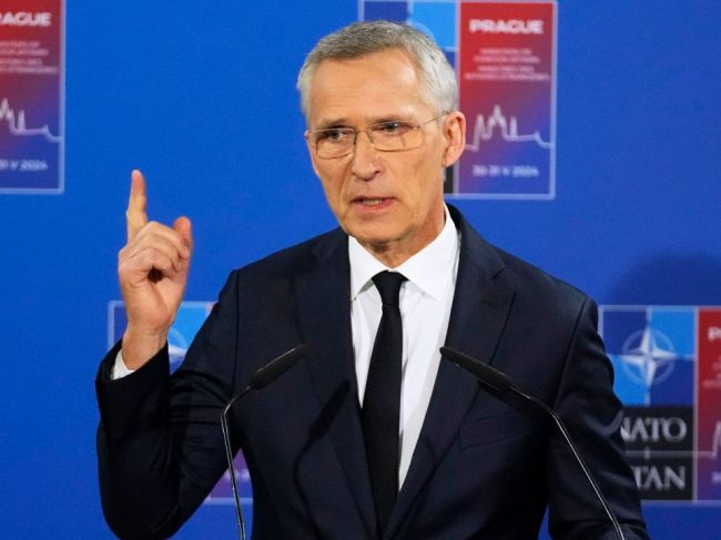 Stoltenberg: Spojenci by mali prijať dlhodobé finančné záväzky NATO pre Ukrajinu