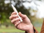 Zdaňovať sa budú po novom aj elektronické cigarety či nikotínové vrecúška